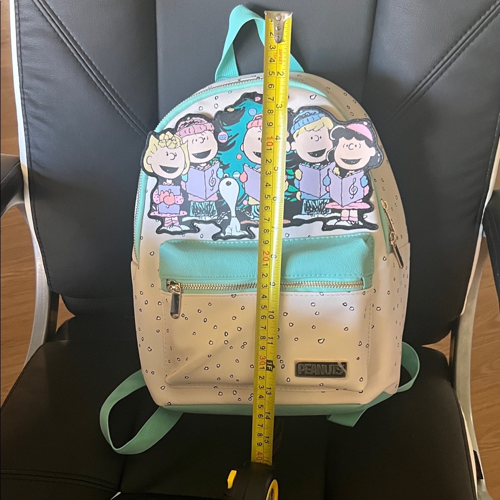 Peanuts Kids Backpack - Teal and White “ 6 X 13” backpack - Picture 6 of 13